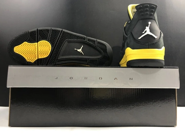 Retro Air 4 Thunder 308497-008 Jordan 0527